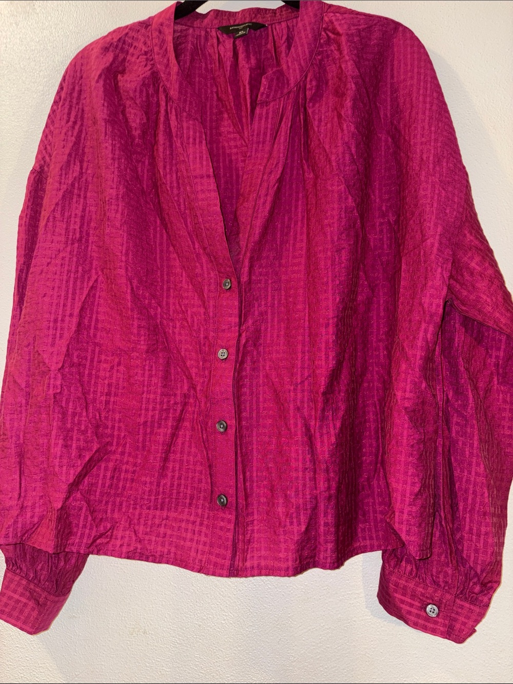 Banana Republic XL Fuchsia Button-Down Textured Blouse with deep V